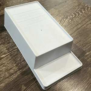 Laundry soap station! Holds liquid detergent